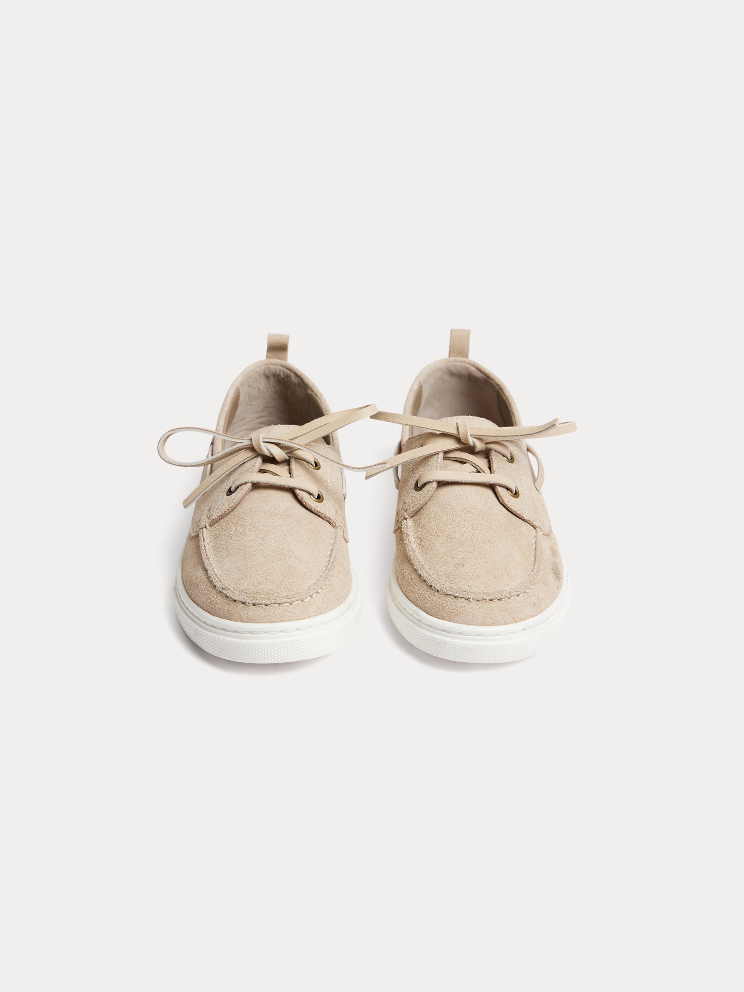 chaussures bateau en cuir suédé