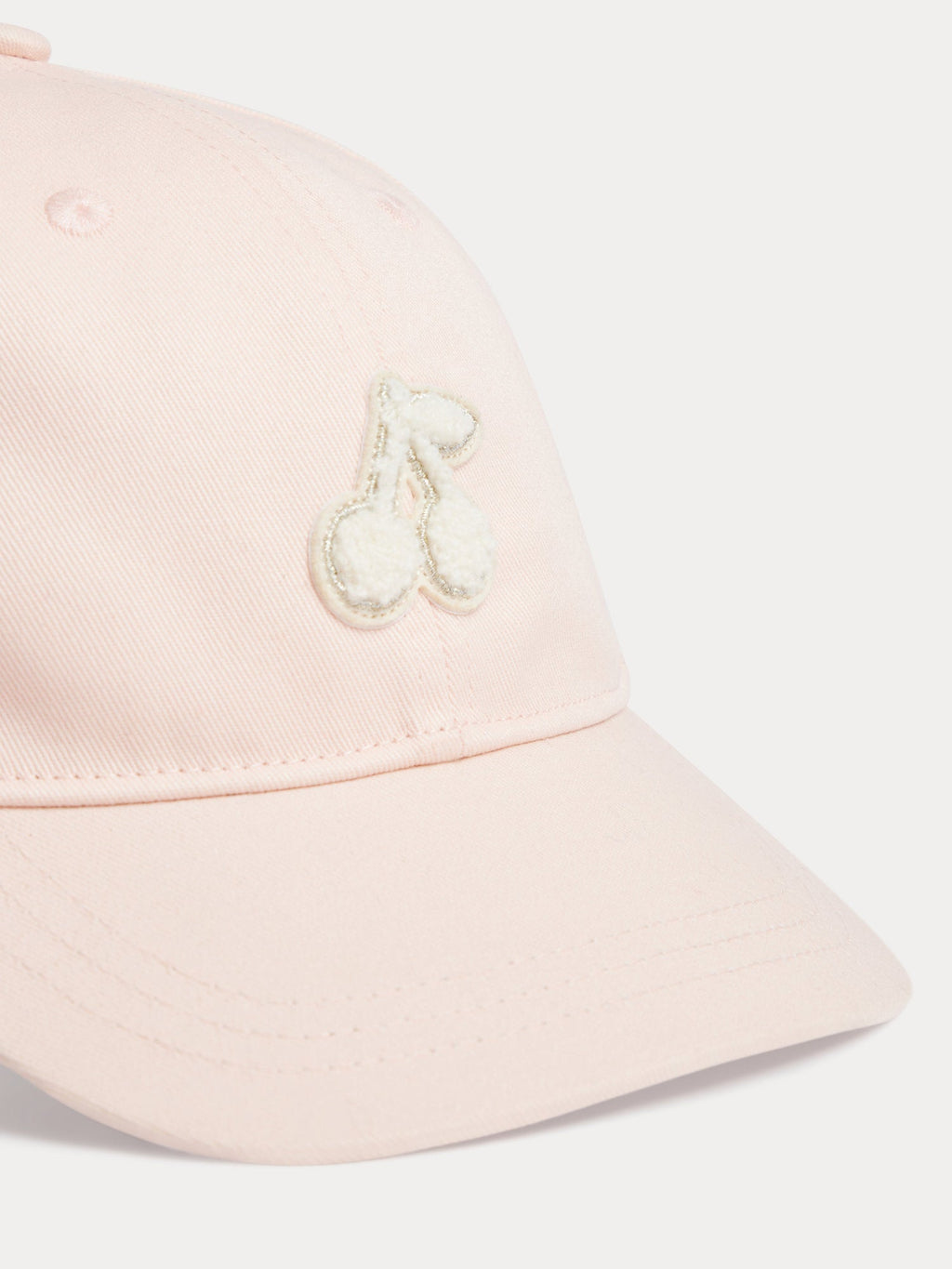 casquette nouée à l'arrière