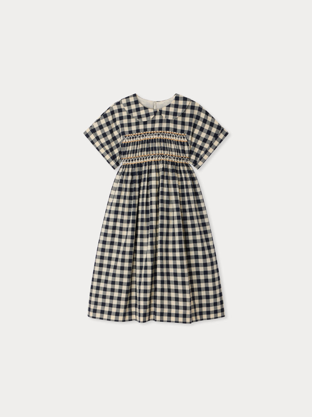 robe smockée et brodée à la main