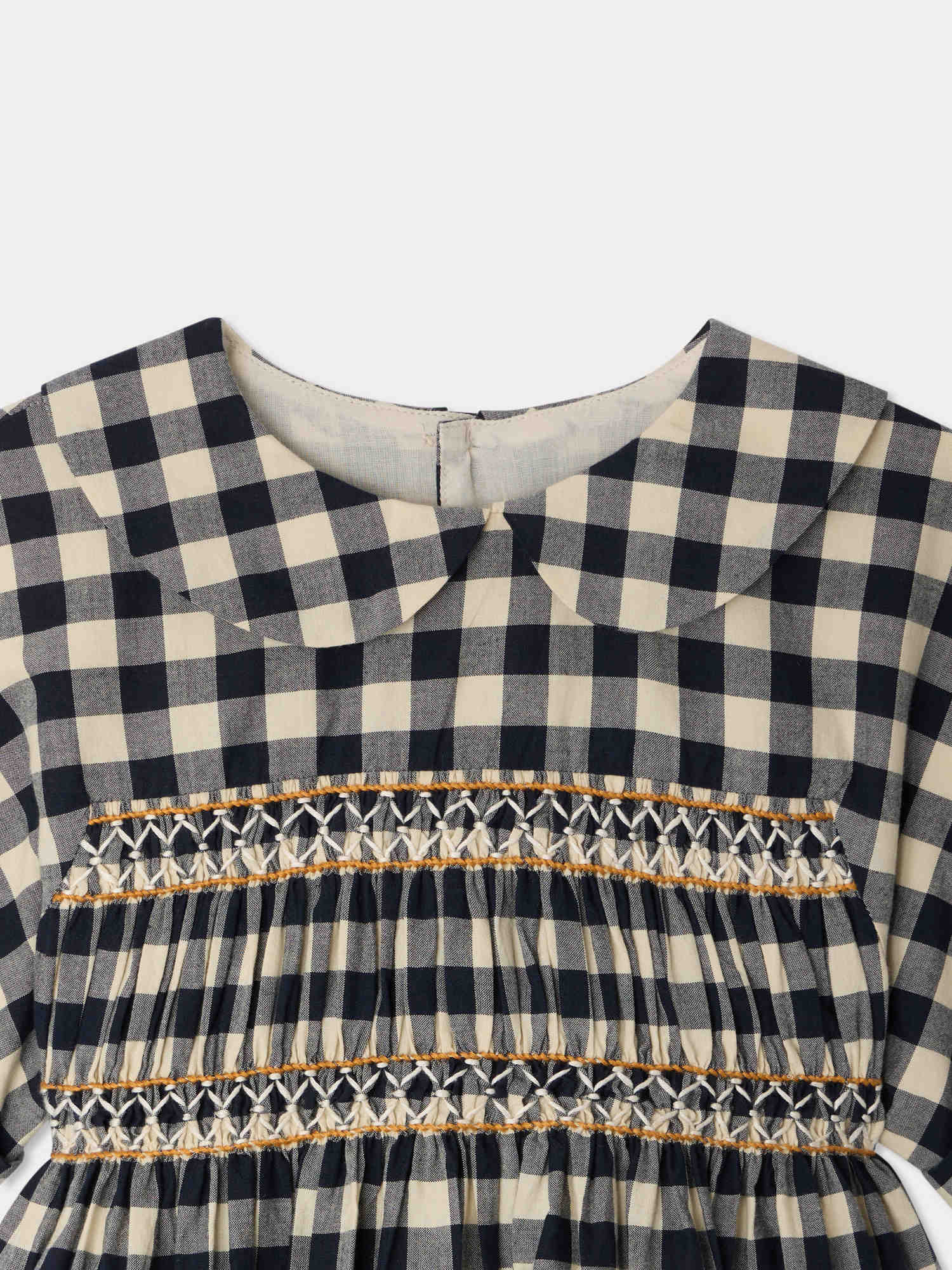 robe smockée et brodée à la main