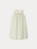 Robe en soie smockée et brodée à la main